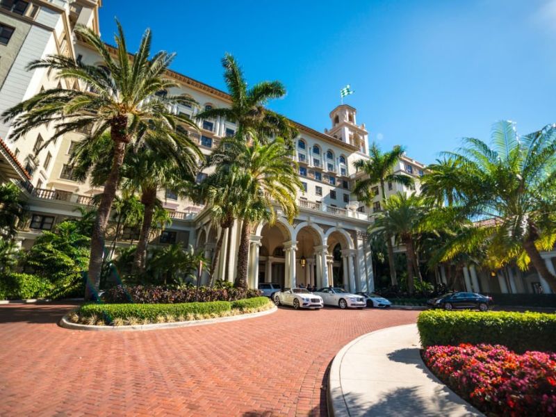 Take A Self-guide At The Breakers