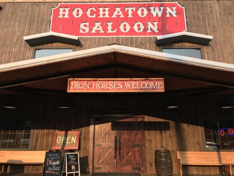 Hochatown Saloon