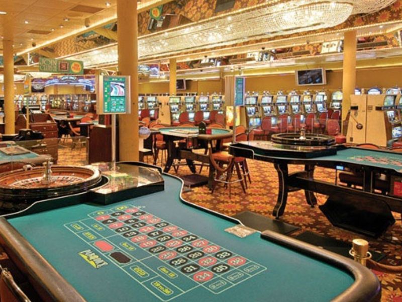 Put your hands down in casino games at Chinook Winds Casino Resort