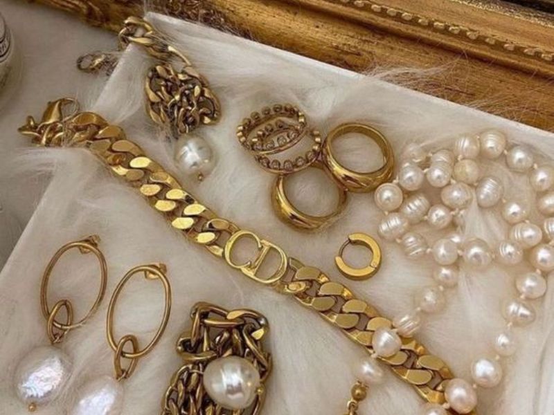 Learn the jewellery-making process from Spencer & Kuehn Fine Jewelry Studio