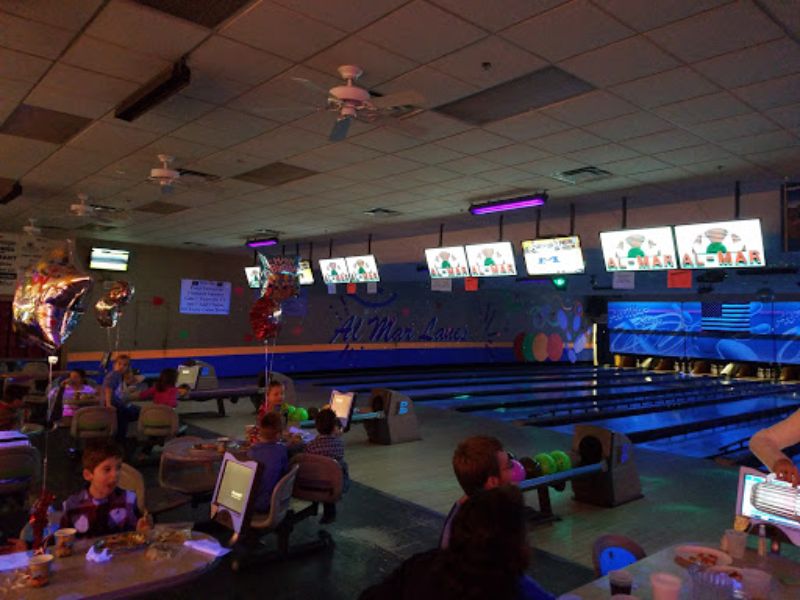 Bowling at Al-Mar Lanes