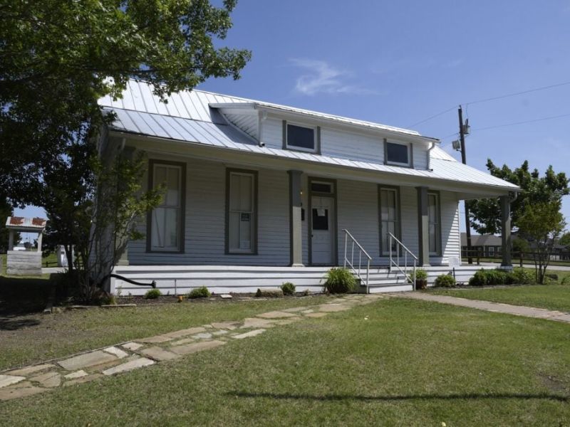 Learn at the Rockwall County Historical Foundation Museum