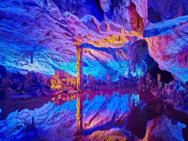 20 Unbelievable Places On Earth That Don't Feel Real in 2024