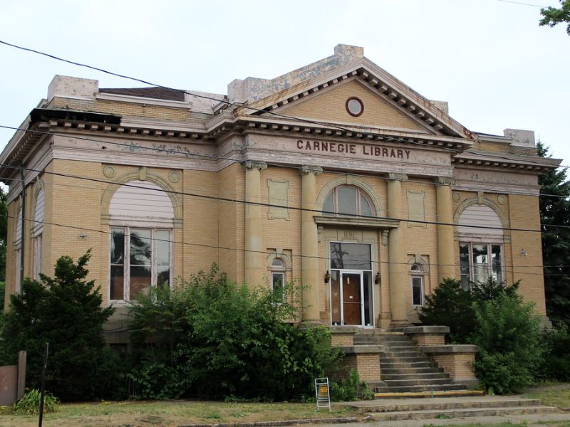 Conneaut Public Library