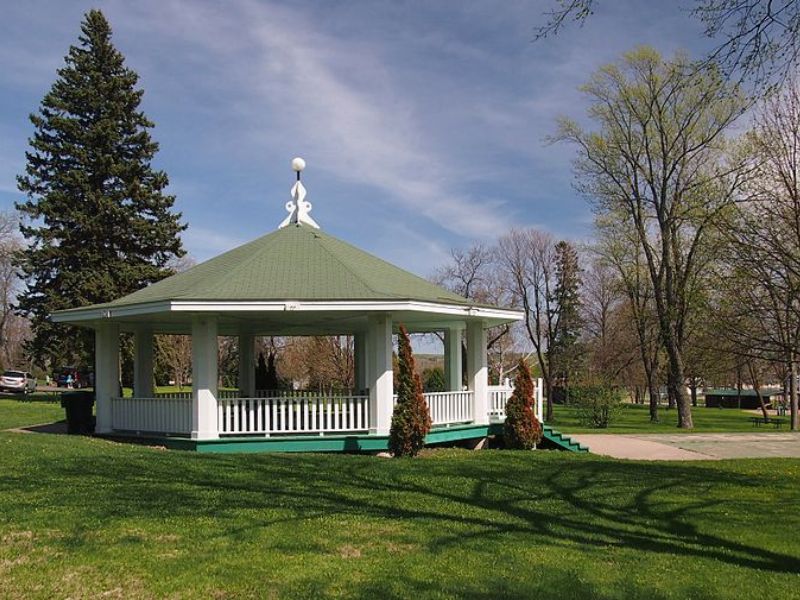 Olcott Park Greenhouse