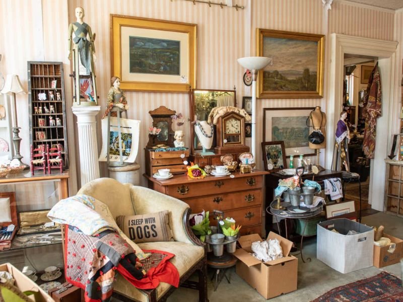 Amanda Bury Antiques