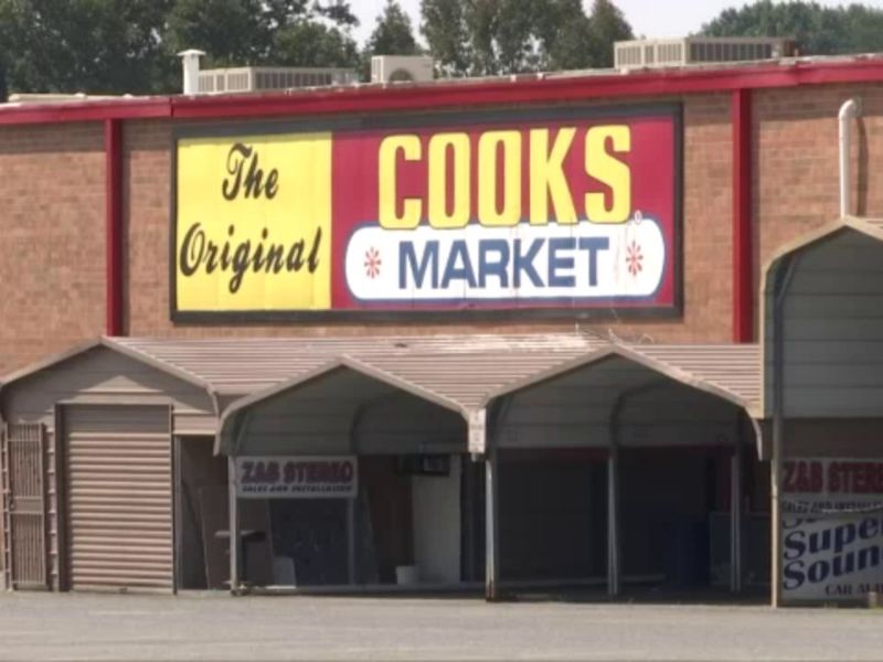 Cook's Flea Market