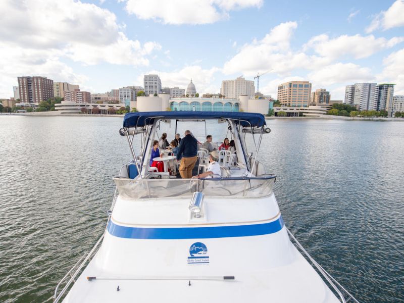 Cruise on Lake Mendota