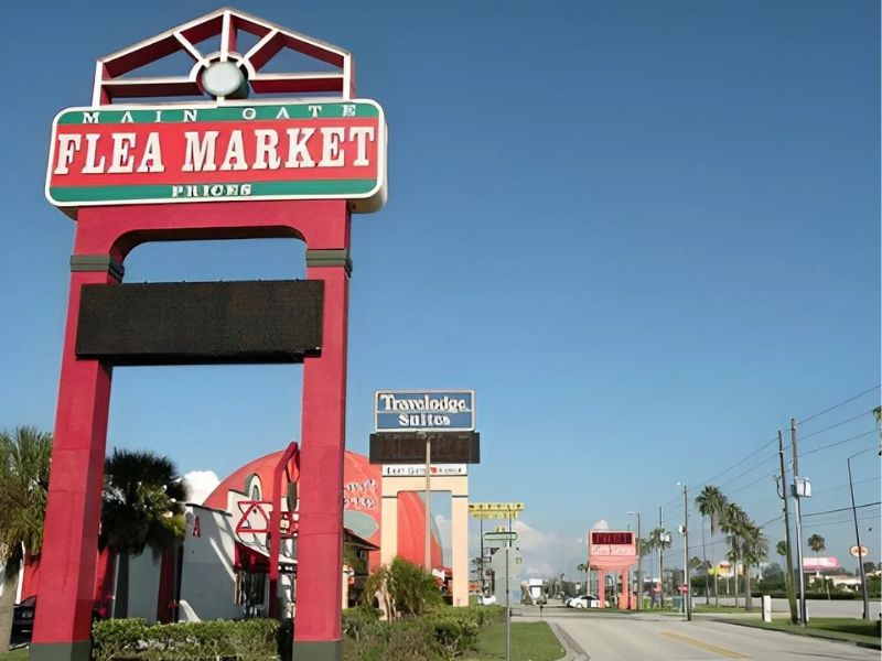 Discover Main Gate Flea Market