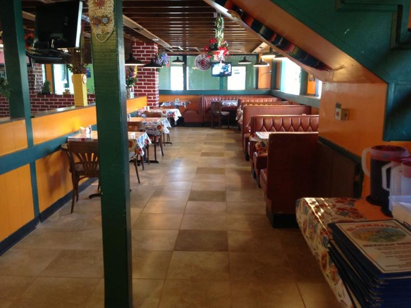 El' Cerrito Mexican Bar & grill