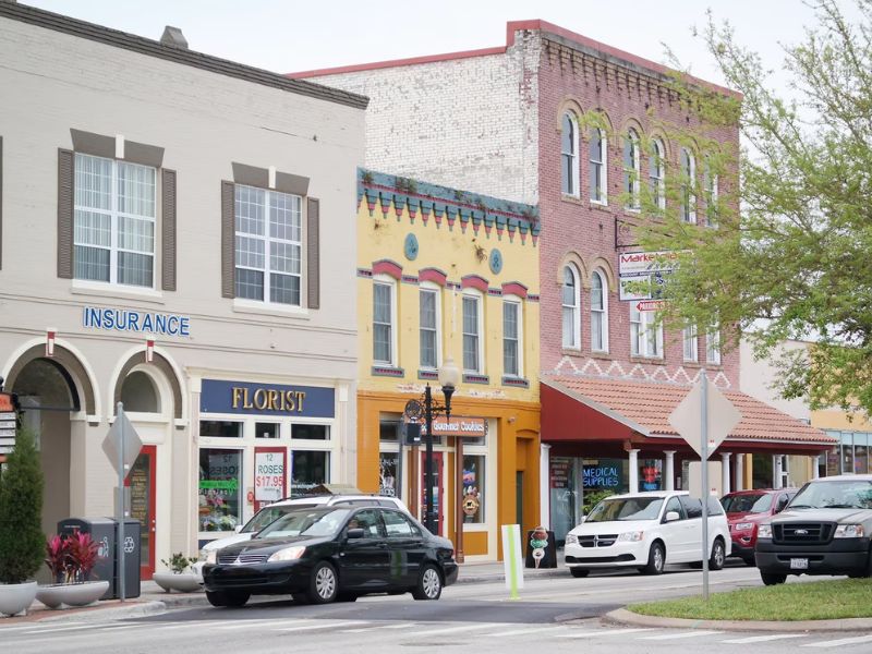 Explore Historic Downtown Kissimmee