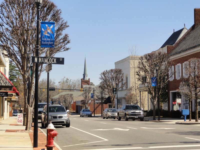 Shopping and Dining in Downtown Rockingham