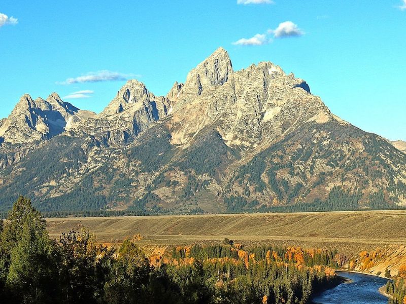 Visit the Snake River Canyon Overlook