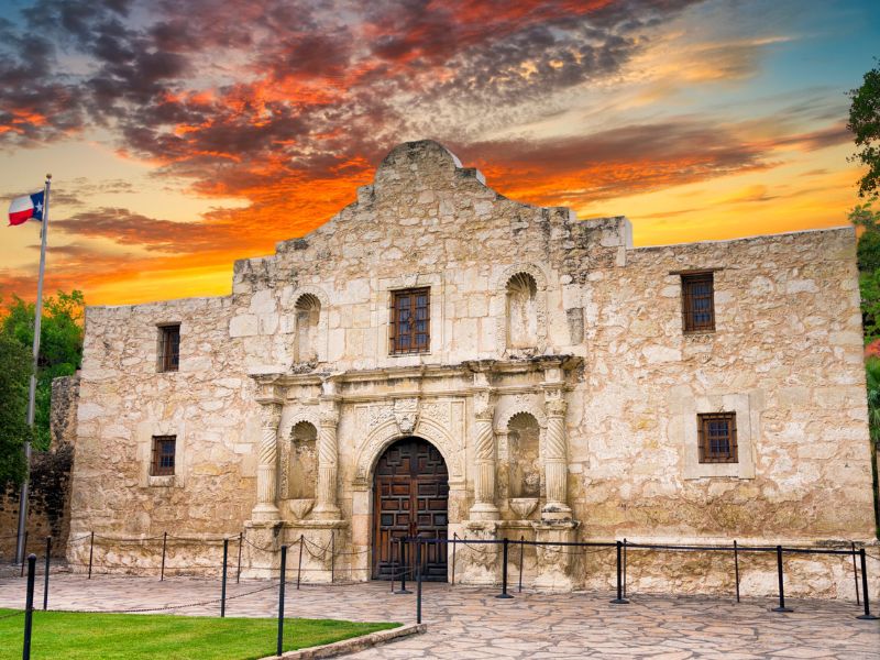 Explore the Alamo in San Antonio