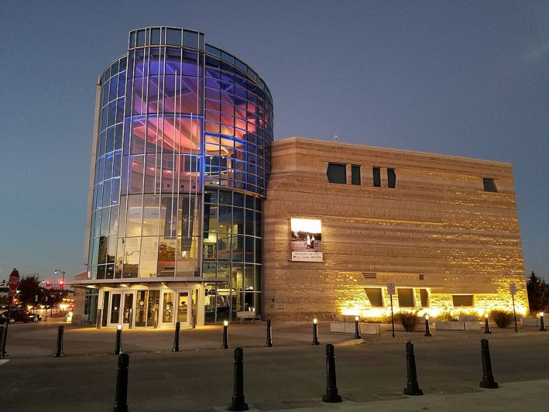 Explore the Flint Hills Discovery Center