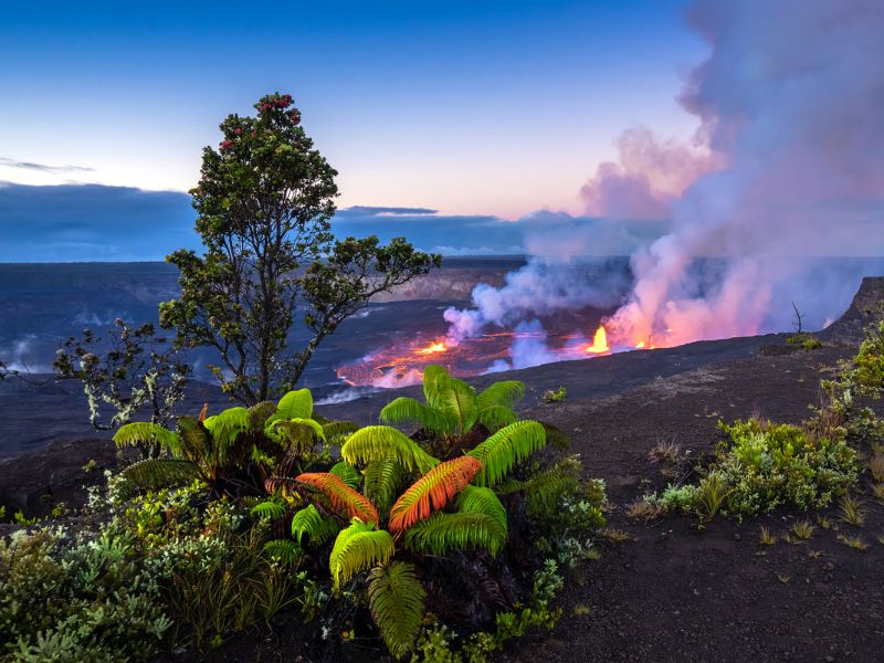 Exploring Volcanoes National Park