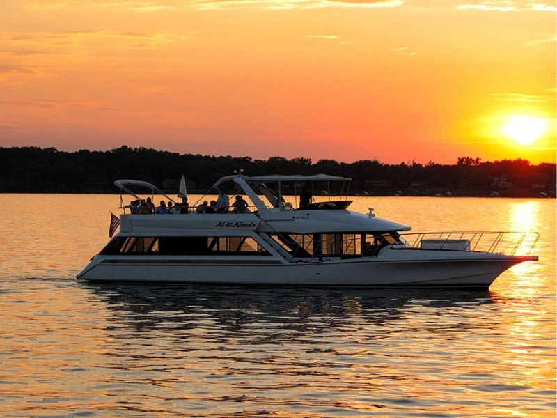 Enjoy a Cruise on Lake Minnetonka