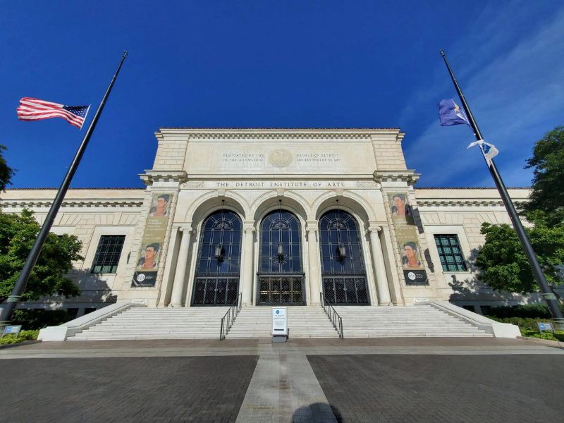 Explore Detroit Institute of Arts