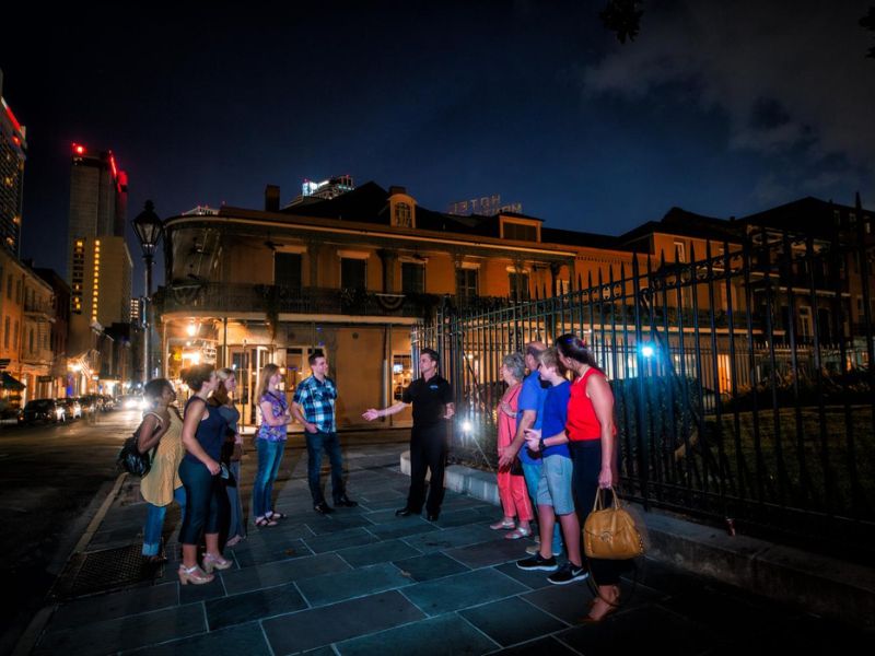 Take a Ghost Tour With Grayline Ghost Tour