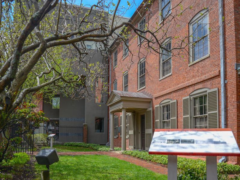 Tour the Wadsworth-Longfellow House