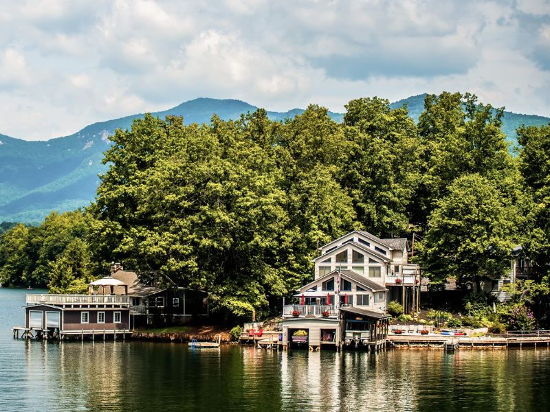 Kayak at Lake Lure