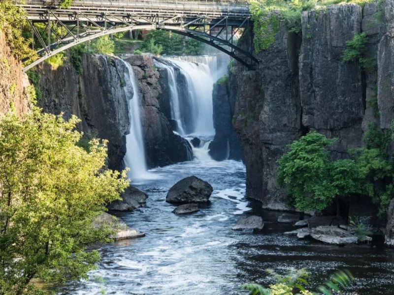 Relax at Paterson Great Falls 