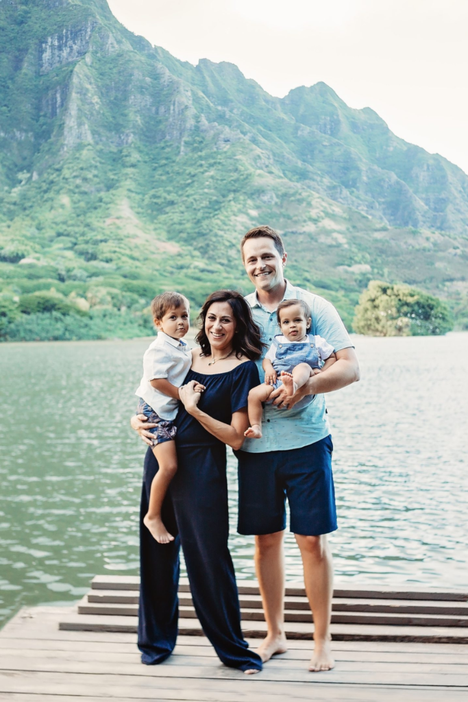 Kualoa Regional Park Oahu mountain backdrop ocean maternity photos babymoon 2026